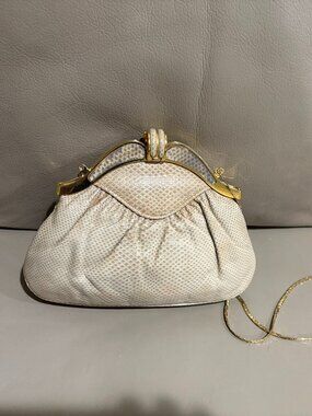 Vintage Finesse La Model Bag